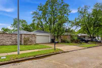 16235 Olive Glen Drive, Houston, TX 77082 - Photo 2