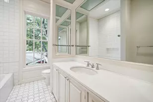 3665 Knollwood St, Houston, TX 77019 - Photo 26