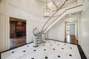 3665 Knollwood St, Houston, TX 77019 - Photo 4