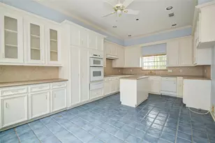 9506 Bayou Brook St, Houston, TX 77063 - Photo 8