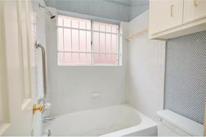 9506 Bayou Brook Street, Houston, TX 77063 - Photo 22