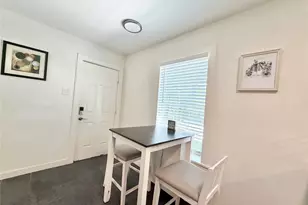 218 W 15th St, Houston, TX 77008 - Photo 4