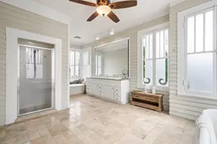 220 Marshall St, Houston, TX 77006 - Photo 32