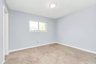 13627 Greenridge Dr, Sugar Land, TX 77498 - Photo 16