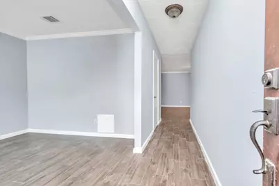 13627 Greenridge Drive, Sugar Land, TX 77498 - Photo 6