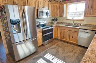 568 County Road 616, Sargent, TX 77414 - Photo 6