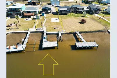 568 County Road 616, Sargent, TX 77414 - Photo 32