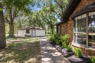 21802 Lake View Rd, Damon, TX 77430 - Photo 8