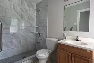 705 N Circle Dr, Baytown, TX 77520 - Photo 14