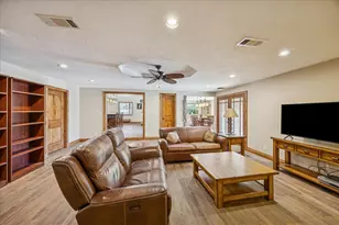 640 Piney Creek Rd, Bellville, TX 77418 - Photo 10
