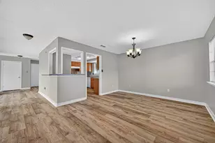 10402 Gulfstream Ln, Sugar Land, TX 77498 - Photo 12