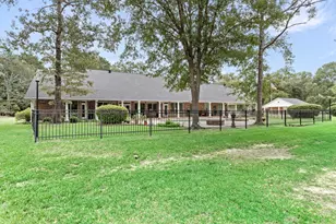 133 Holly Dr, Village Mills, TX 77663 - Photo 34