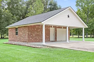 133 Holly Dr, Village Mills, TX 77663 - Photo 40