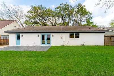 6027 Valkeith Drive, Houston, TX 77096 - Photo 30