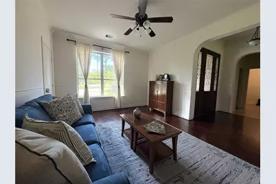 901 N Falls Drive, New Ulm, TX 78950 - Photo 22