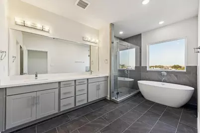 410 N Stiles Street, Houston, TX 77011 - Photo 8