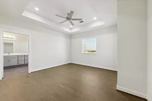 410 N Stiles St, Houston, TX 77011 - Photo 6