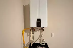 10320 Woodhill Spa Ln, Cleveland, TX 77327 - Photo 18