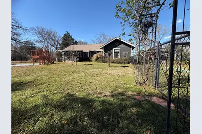 19519 County Road 377, Marquez, TX 77865 - Photo 4