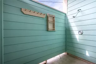 3228 Castle Dr, Crystal Beach, TX 77650 - Photo 38