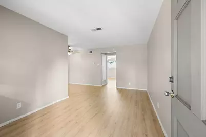 2012 Brun Street #E, Houston, TX 77019 - Photo 2