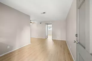 2012 Brun St, Houston, TX 77019 - Photo 2