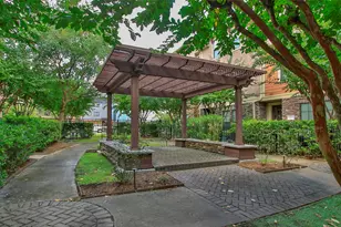 1049 W 22nd St, Houston, TX 77008 - Photo 30