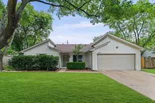 3602 Brier Gardens Dr, Houston, TX 77082 - Photo 2