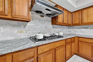 1535 Beaconshire Rd, Houston, TX 77077 - Photo 30