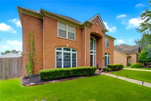 5911 Canyon Brook Ct, Sugar Land, TX 77479 - Photo 2
