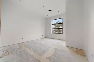 5030 Braesheather Dr, Houston, TX 77096 - Photo 16