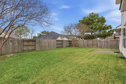 14127 Austin Hollow Court, Houston, TX 77044 - Photo 30