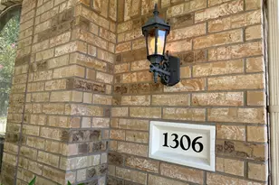 1306 Modena Dr, Pearland, TX 77581 - Photo 4