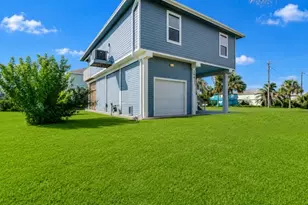 16631 Mansvelt Rd, Jamaica Beach, TX 77554 - Photo 2