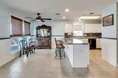 16631 Mansvelt Road, Jamaica Beach, TX 77554 - Photo 12