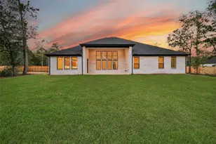 359 Louvenia Ct, Pinehurst, TX 77362 - Photo 44