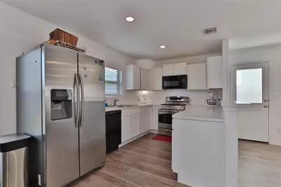 184 Kelly Street, Angleton, TX 77515 - Photo 8