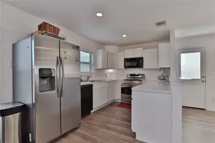 184 Kelly St, Angleton, TX 77515 - Photo 8