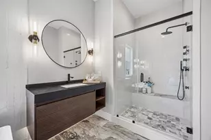 1179 W 19th St, Houston, TX 77008 - Photo 28