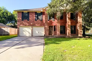 1802 Lavaca St, Friendswood, TX 77546 - Photo 1
