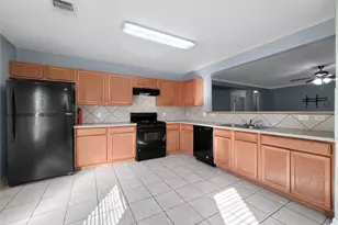 4206 Wayside Stream Ln, Houston, TX 77048 - Photo 1