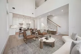 949 Blackshire Ln, Houston, TX 77055 - Photo 4