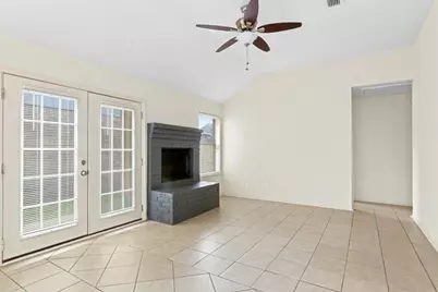 5934 Beaconridge Drive, Houston, TX 77053 - Photo 10