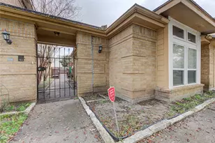 2122 Paso Rello Dr, Houston, TX 77077 - Photo 2