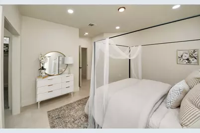 319 E Gulf Street, Baytown, TX 77520 - Photo 30