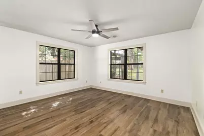 511 W Val Verde Street, Brenham, TX 77833 - Photo 10