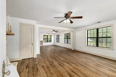 511 W Val Verde Street, Brenham, TX 77833 - Photo 2