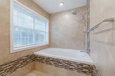 519 E Hillary Circle, Sugar Land, TX 77498 - Photo 18