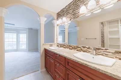 519 E Hillary Circle, Sugar Land, TX 77498 - Photo 20