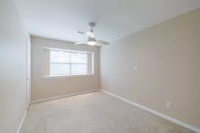519 E Hillary Circle, Sugar Land, TX 77498 - Photo 26